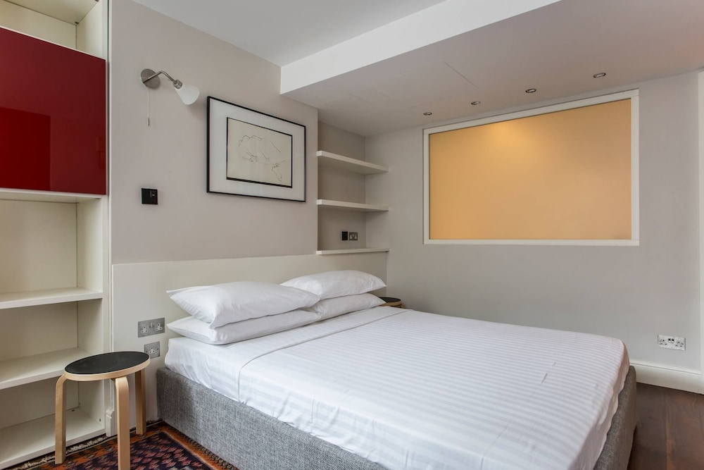 Hans Place II by Onefinestay