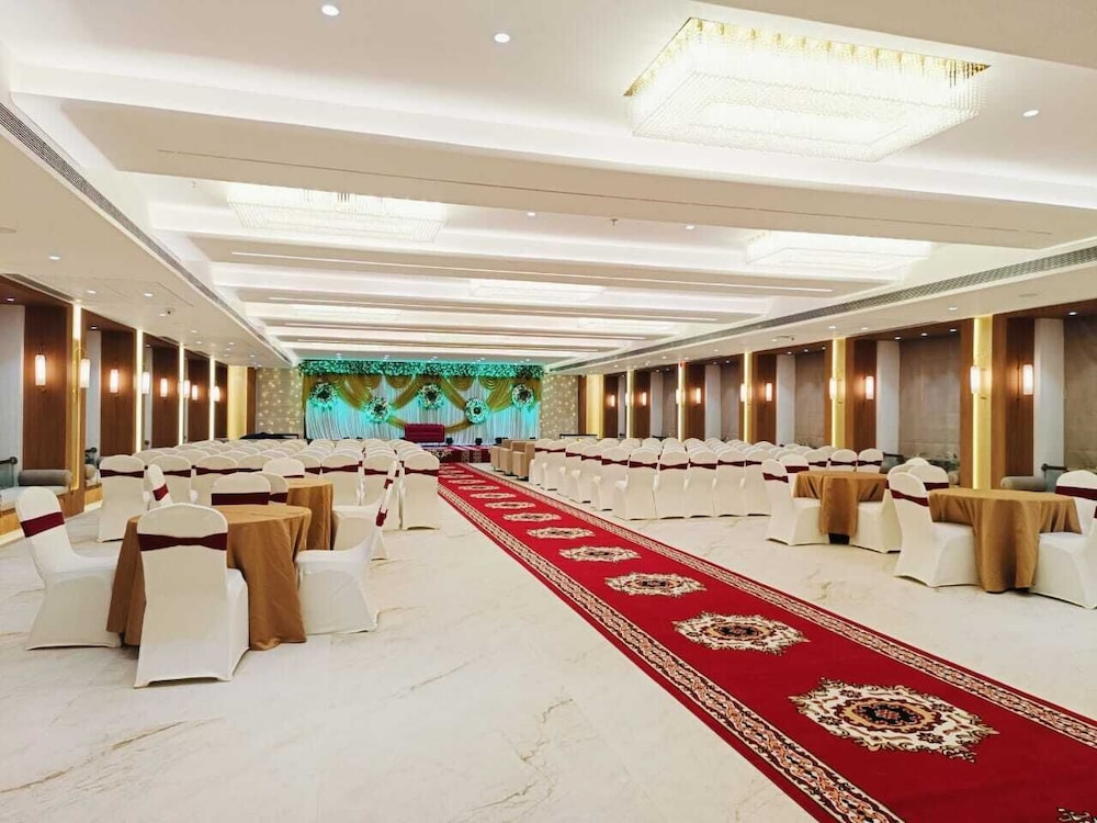 MURLI HOTEL LUXURY ROOMS