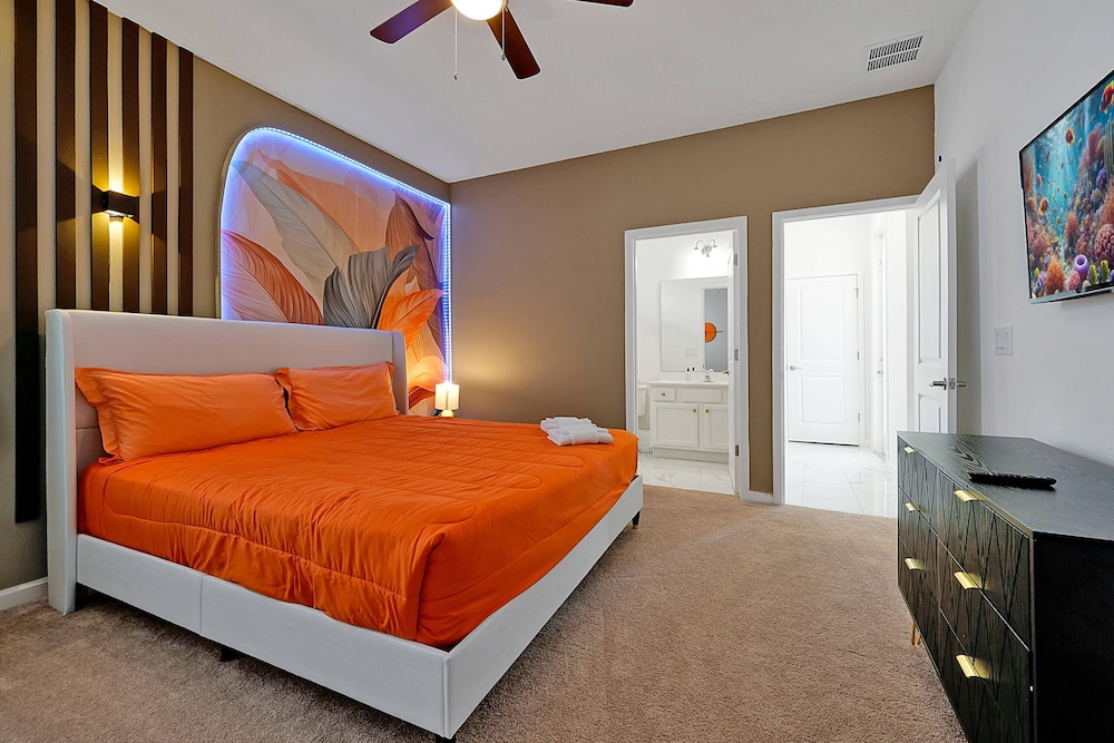 Luxury and Sophisticated 15 BR Ensuite
