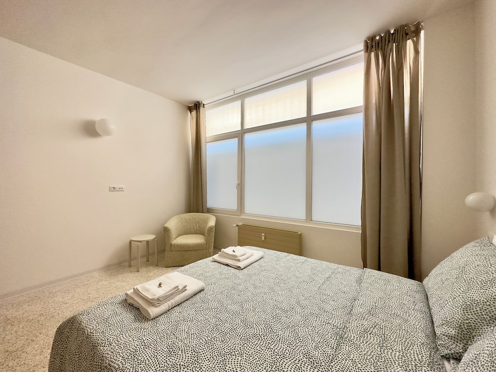 Navigli Apartments