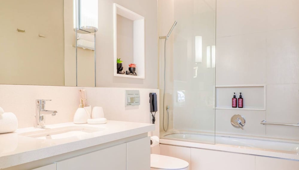 Lux 1BR Downtown Near Burj Khalifa Dubai Mall