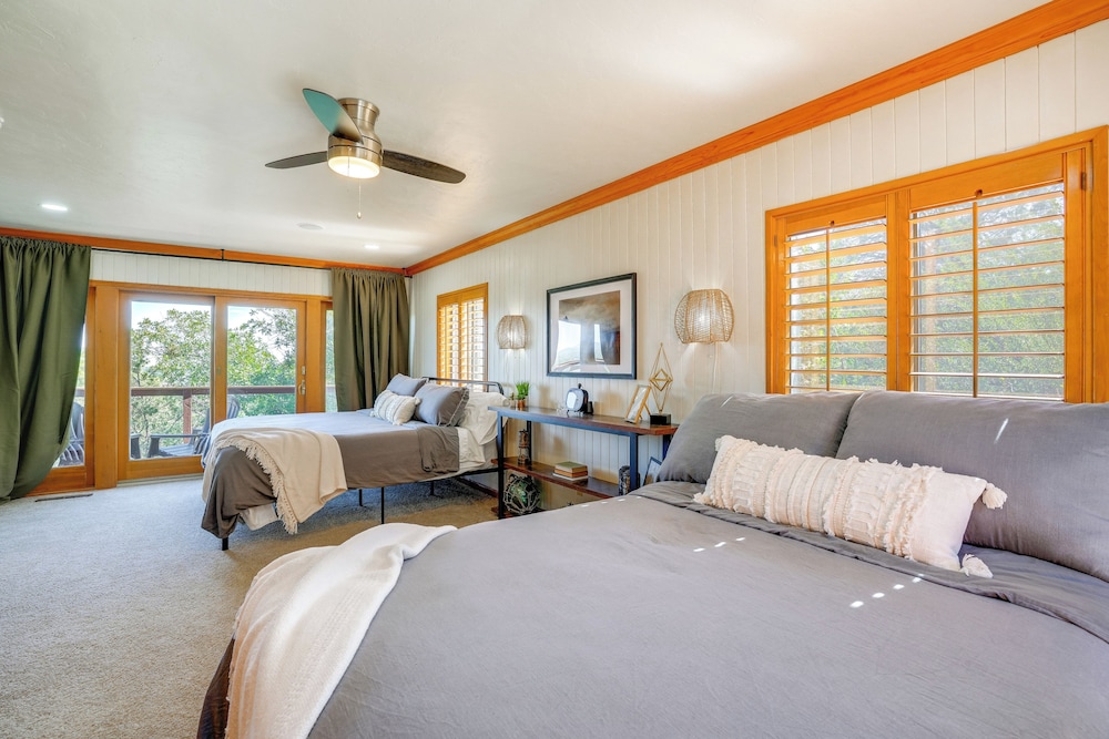 Prescott Vacations - Picturesque Prescott Home w/ Mtn Views Hot Tub - Property Image 36