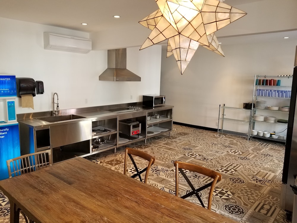 Samesun Hollywood - Hostel