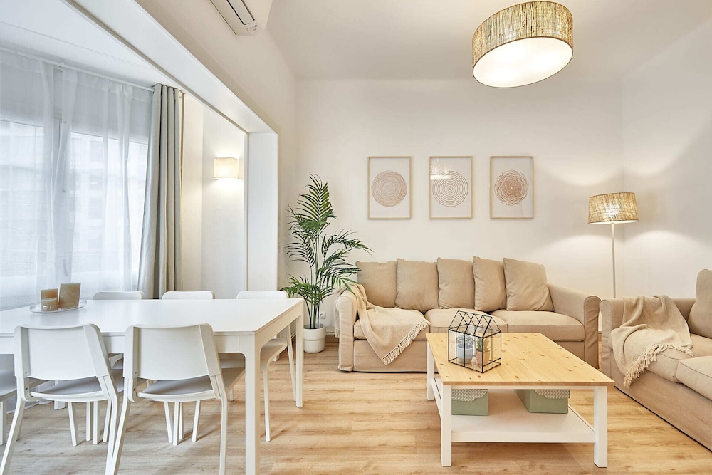 BBarcelona Calabria Flat