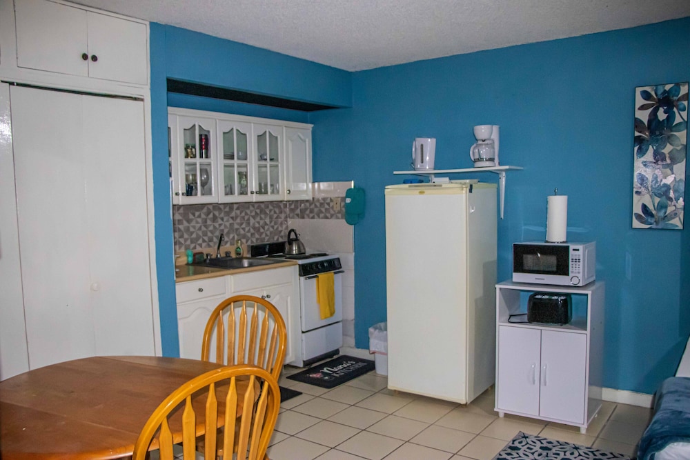 Seawind On the Bay - Apartments