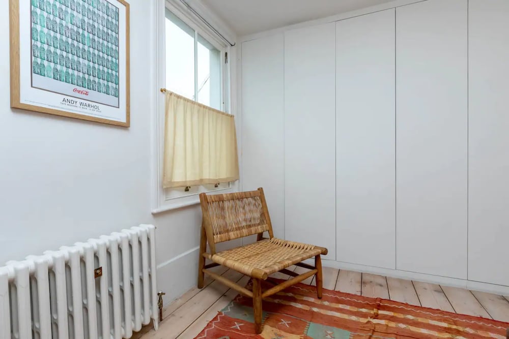 Beautiful 2 Bedroom Townhouse With Garden in Kentish Town