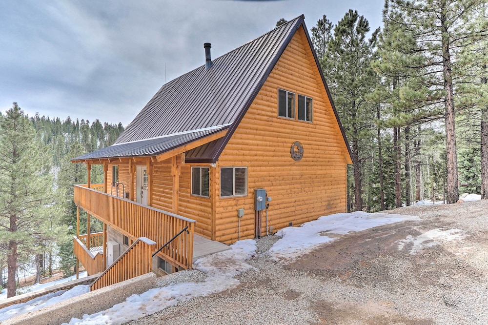 Pet-friendly Duck Creek Village Cabin w/ Fire Pit! view 4