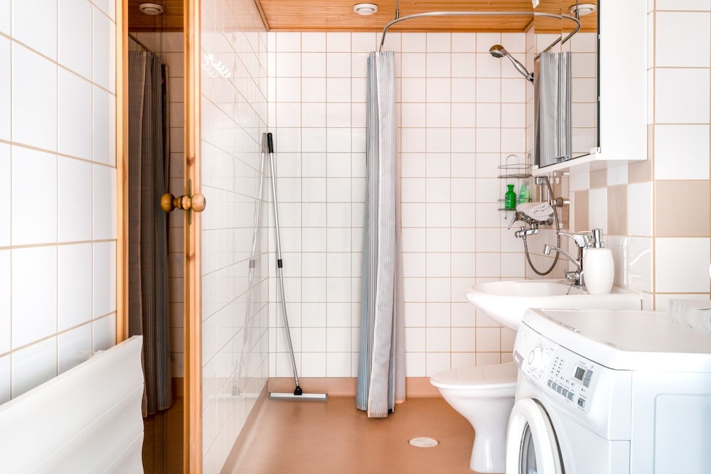 Hiisi Homes Vantaa Sauna Airport