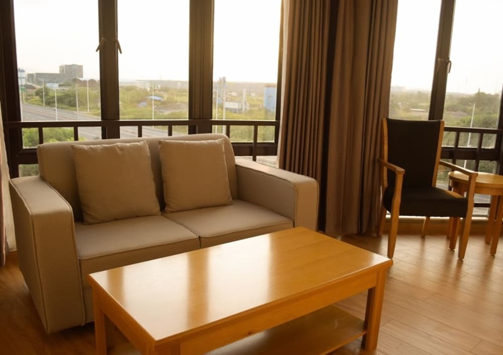 GreenTree AnHui Wuhu Sanshan Development District Express Hotel