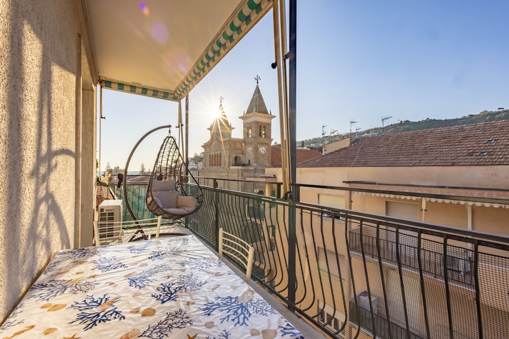 Holidays in Arma di Taggia by Wonderful Italy