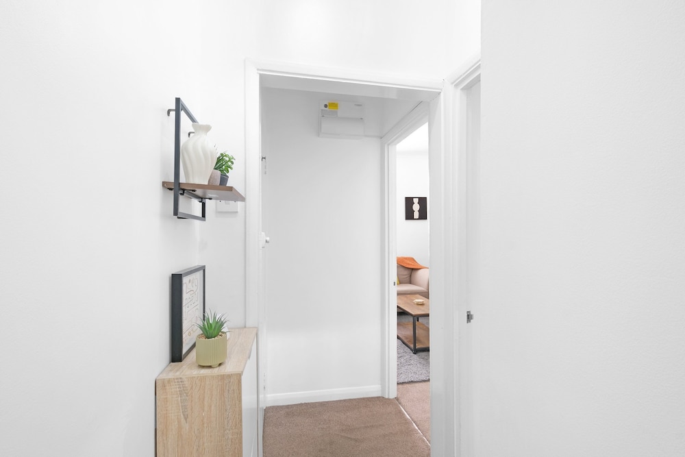 Modern 1 Bedroom Apartment in Gravesend