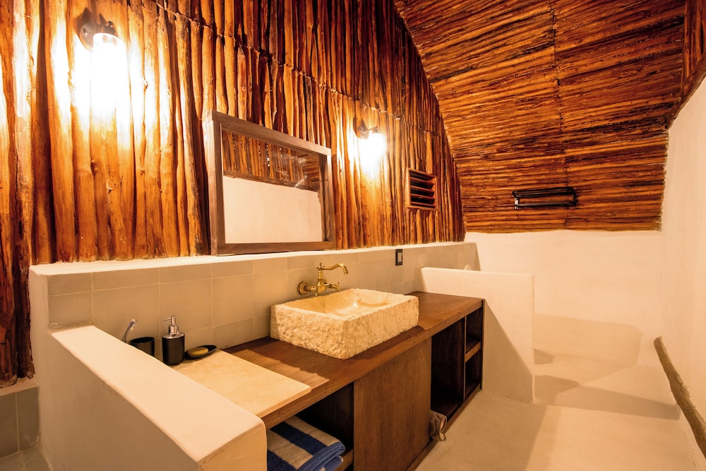 LOB LOB Beach Cabins