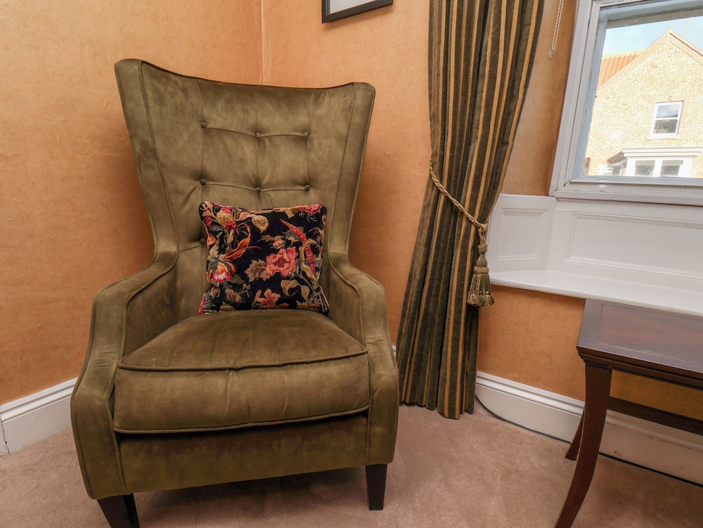 Sixpence Cottage