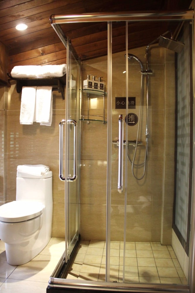 Demen Renli Hotel
