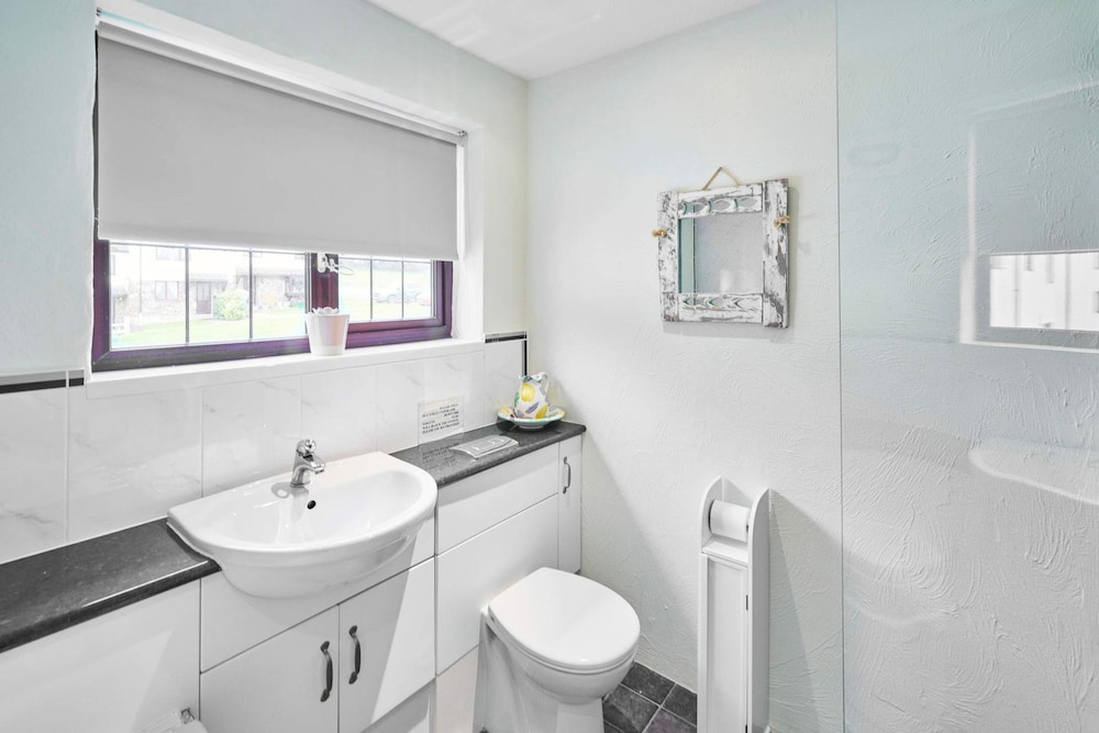 Host Stay Providence Cottage