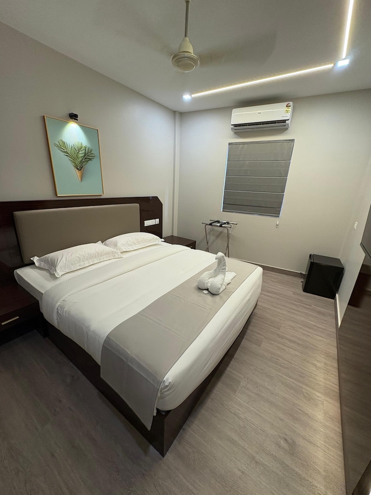Kanak Residency Kuthuparamba