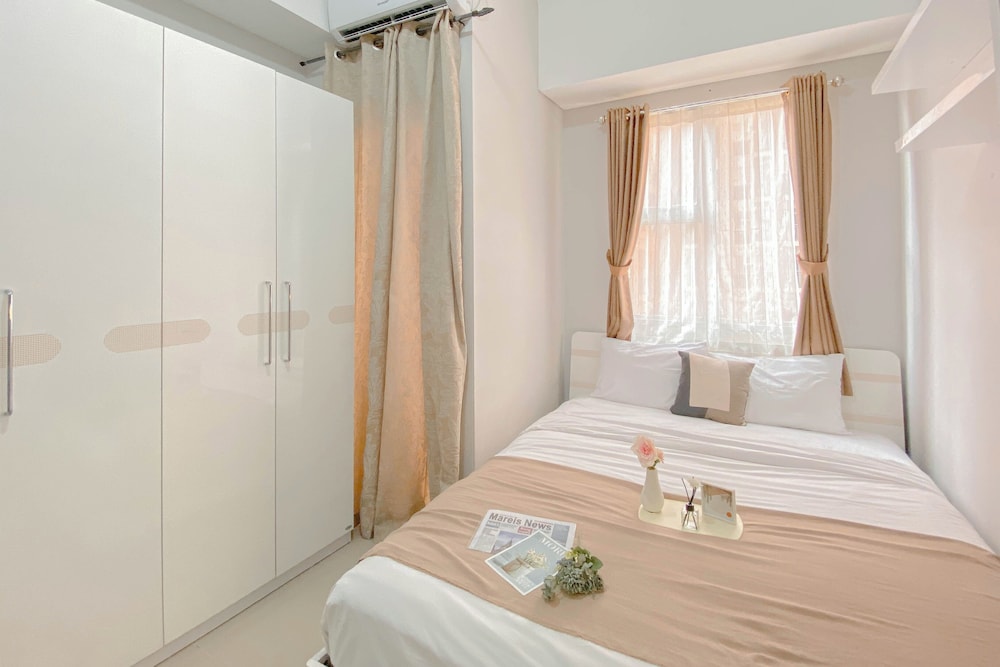 Good And Warm Studio Transpark Juanda Bekasi Timur Apartment