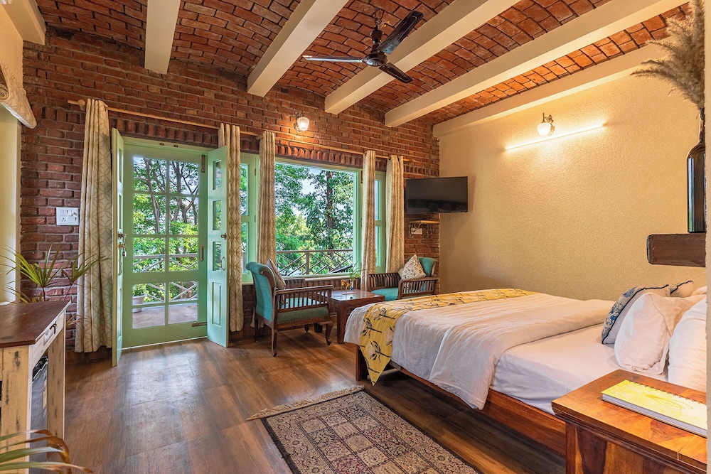 Echor Malusara Lakeview Retreat Bhimtal