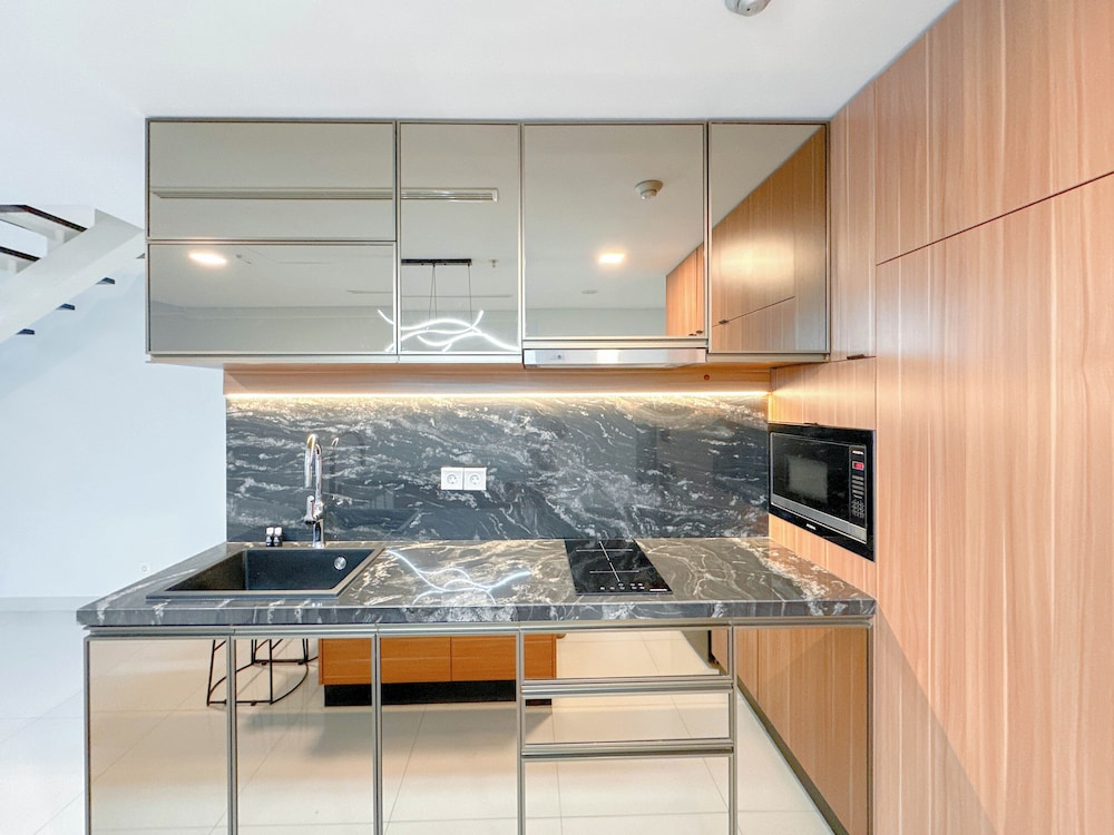 Spacious and Modern Studio SOHO Apartment at VieLoft SOHO and SKY Residence