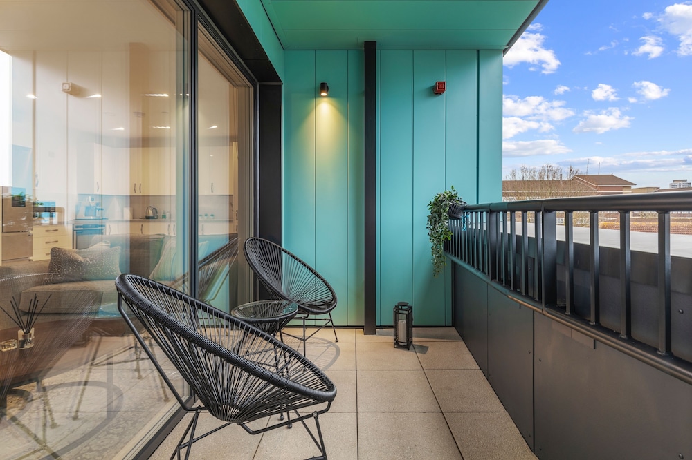 London - 1 Bed Apartment - Sleeps 2 - Long Stays