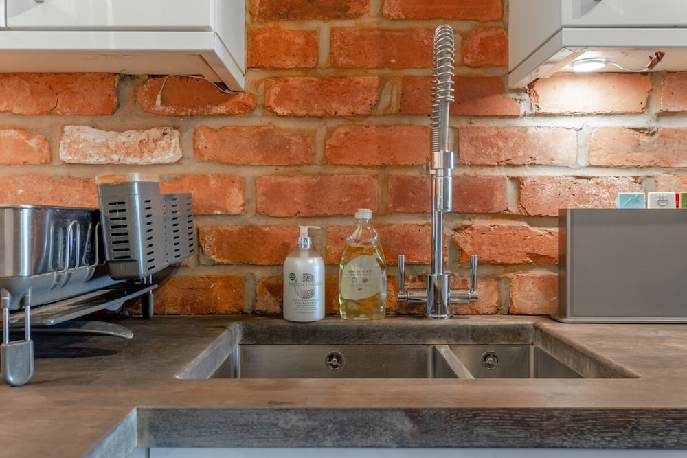 Remarkable 1 Bedroom Flat near Regent's Park