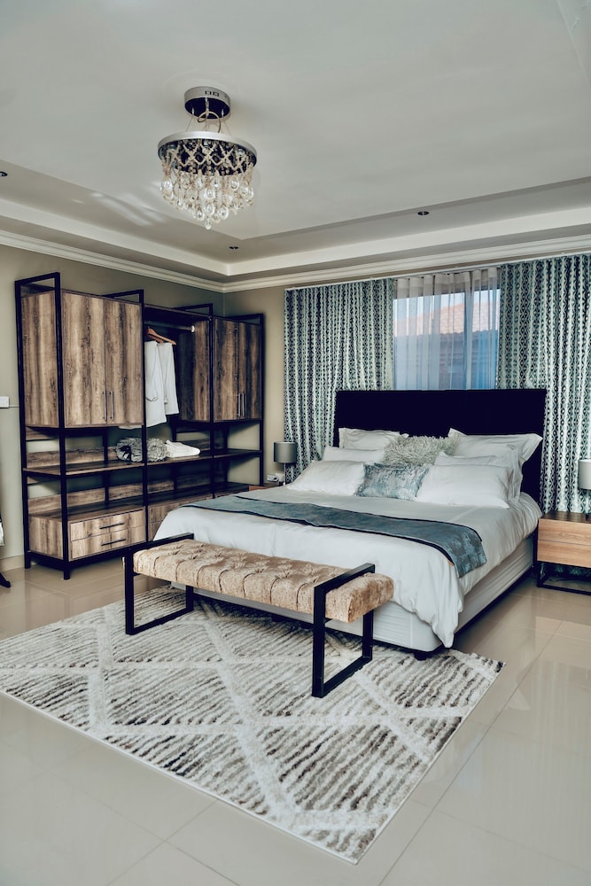 Escapade Lux Guesthouse