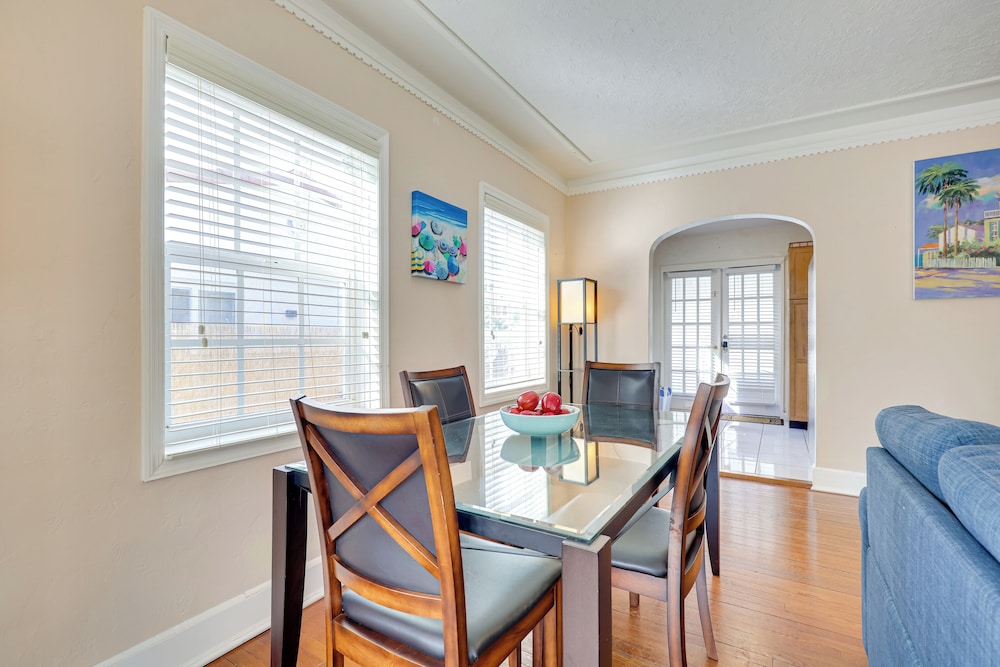 House w/ Shared Pool Access: 4 Mi to Beaches!