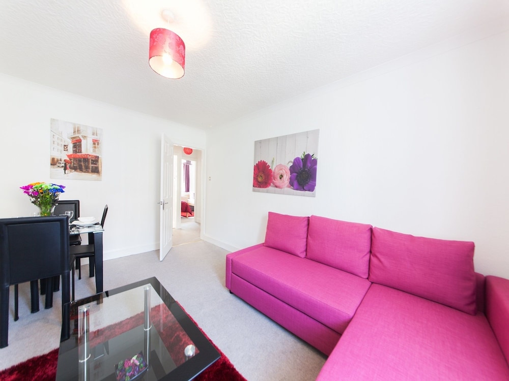 Leith Apartments
