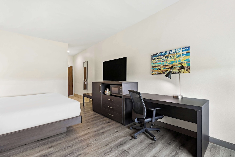 Best Western Iowa/Lake Charles East - Property Image 28