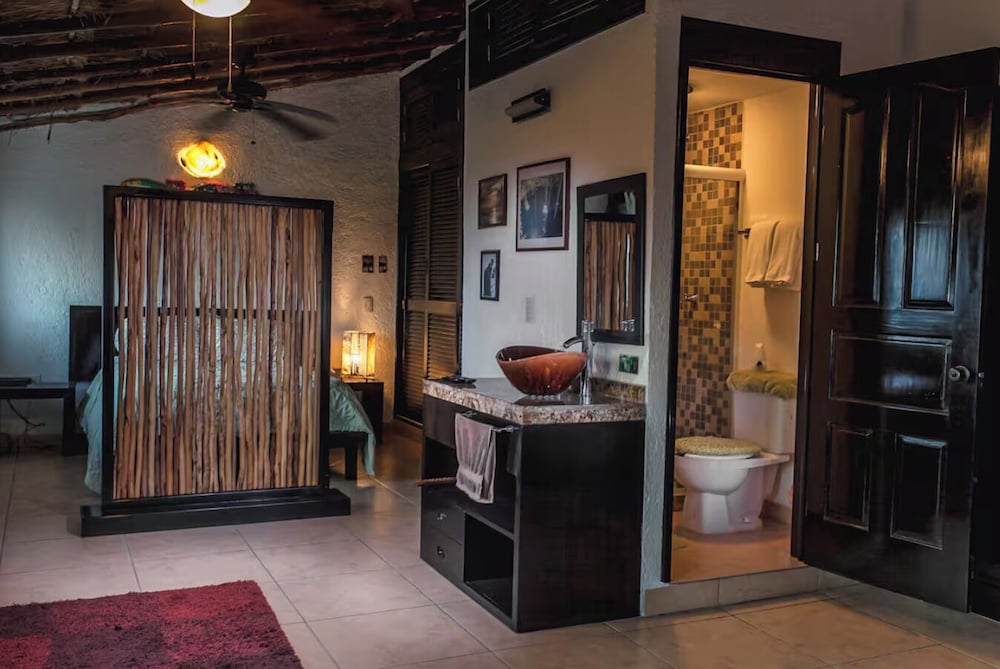Studios walking distance to the beach