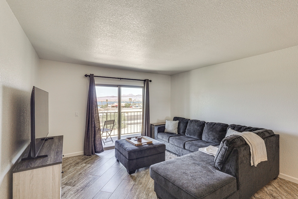 1 Mi to Lake Havasu: Outdoor Rec Hub w/ Views!