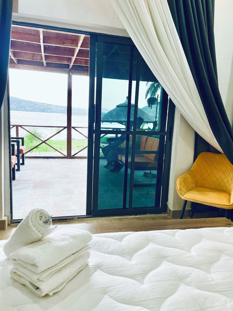 Platinum Blue Island Resort
