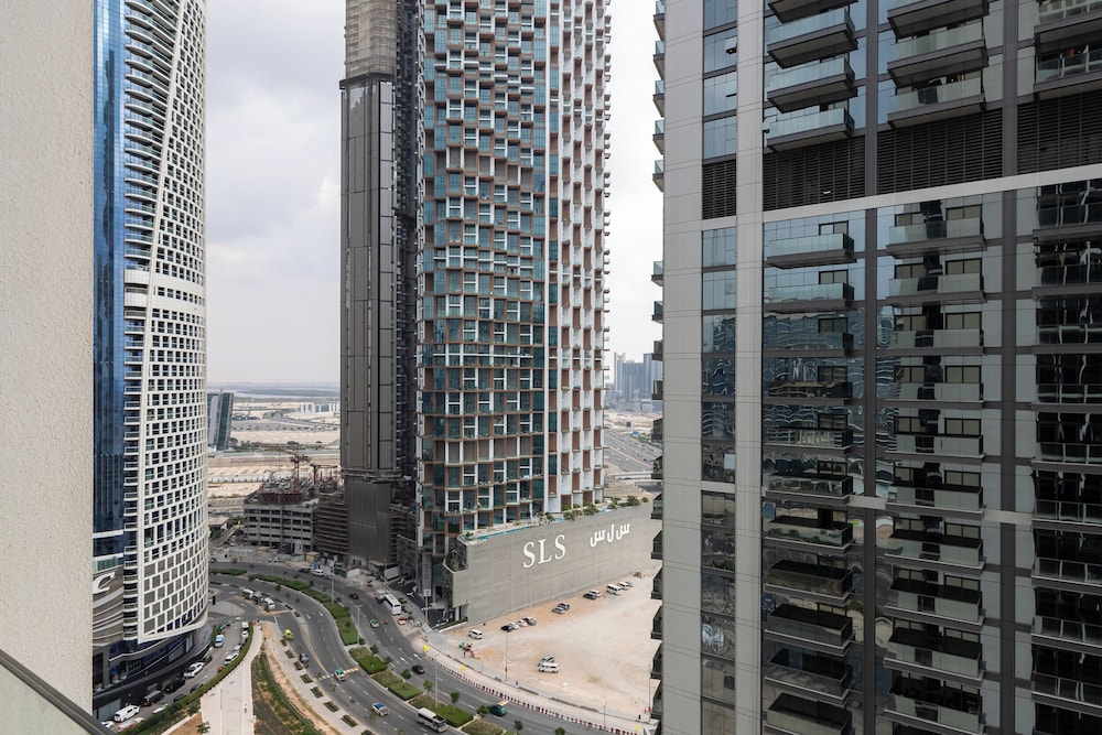 SIMPLY COMFORT Upside Living Business Bay Stunning Panoramic Burj Cityline Views