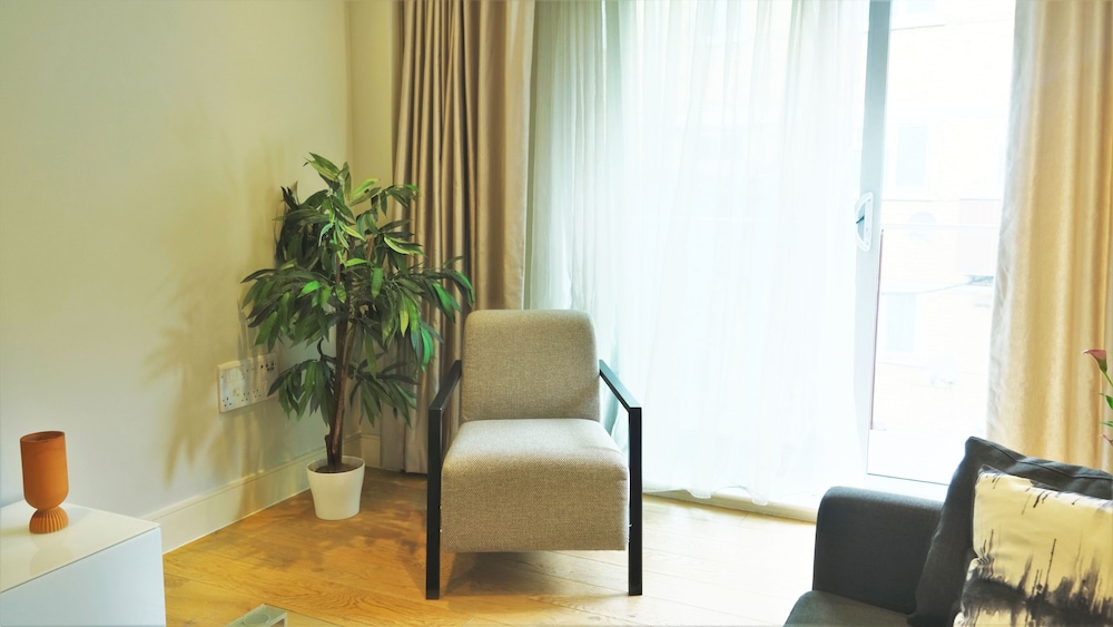 Accomodo London Southbank - Spacious & Elegant Apartments near Big Ben & London Eye