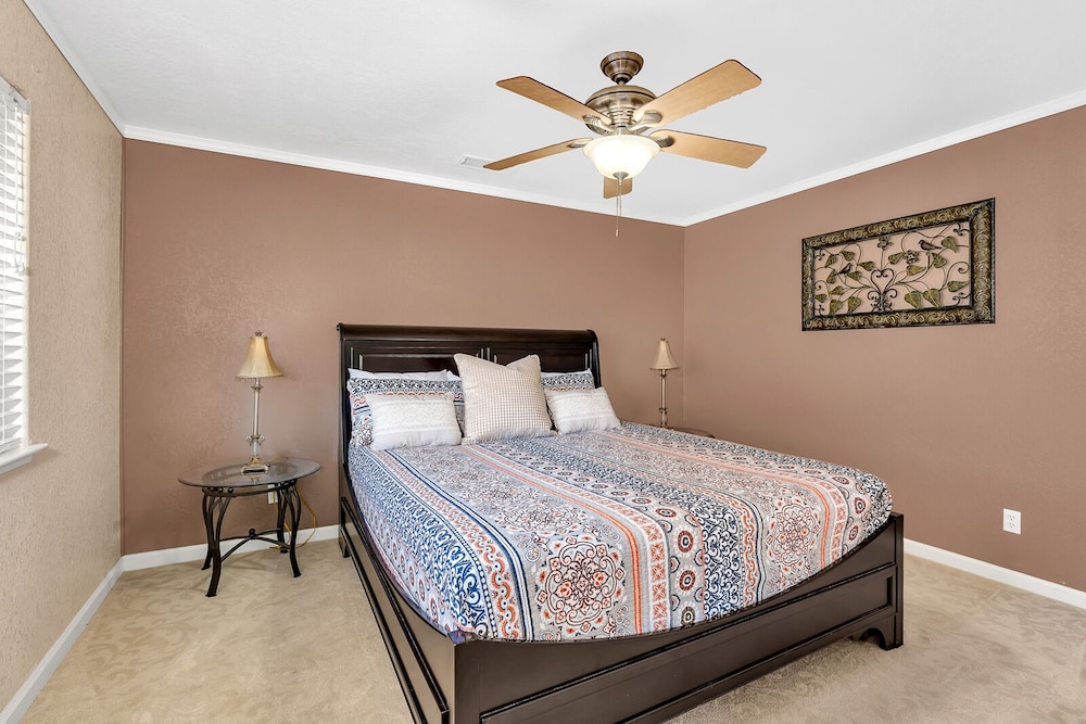 Awesome Views, Game Room, Hot Tub and More! view 3