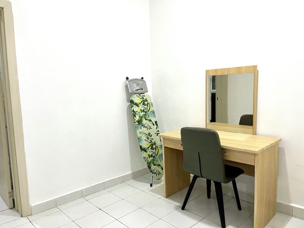 FURNISHED APARTMENTS