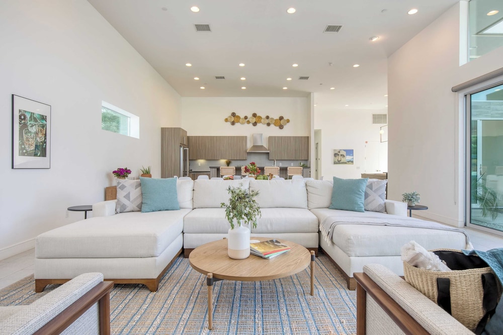 2 Villas Pool+spa, Putting Green, Bocce Polo Villas Solstice by Avantstay