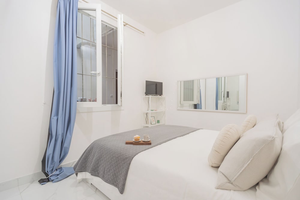 Luce Apartment by Rent all Como