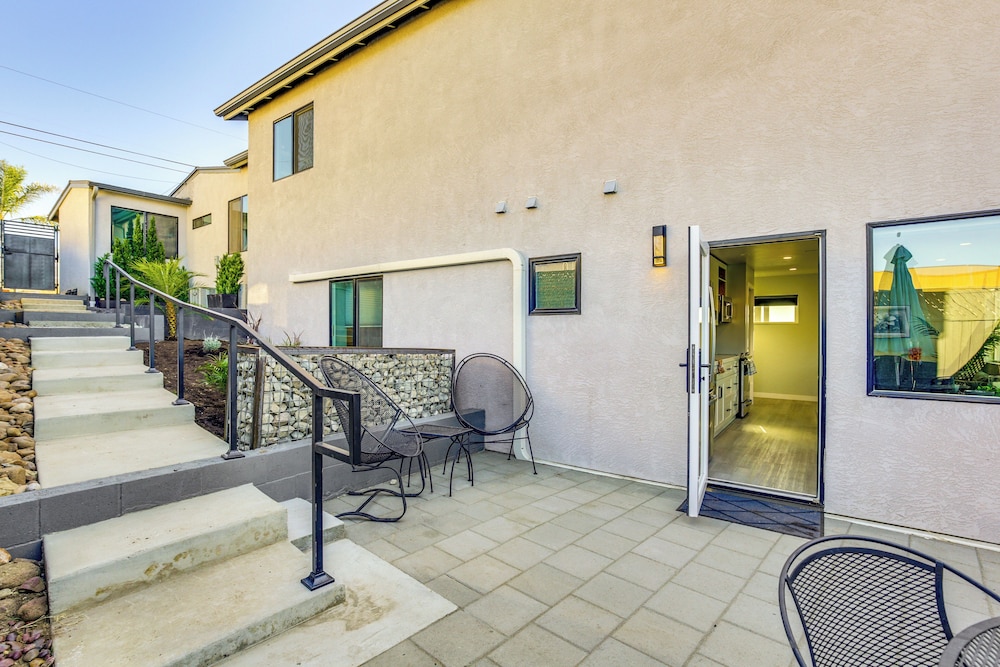 2 Mi to Mission Valley: Chic Home w/ Patio!