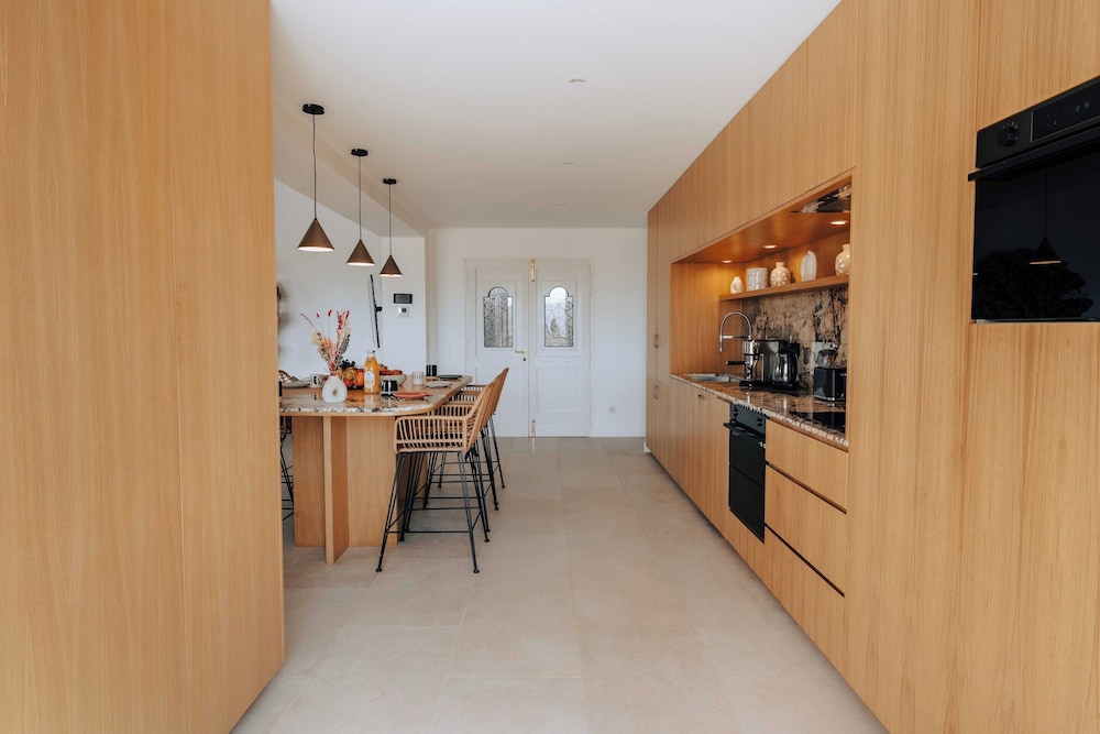Sumptuous Contemporary Villa - Gassin Hills - 6br/12p
