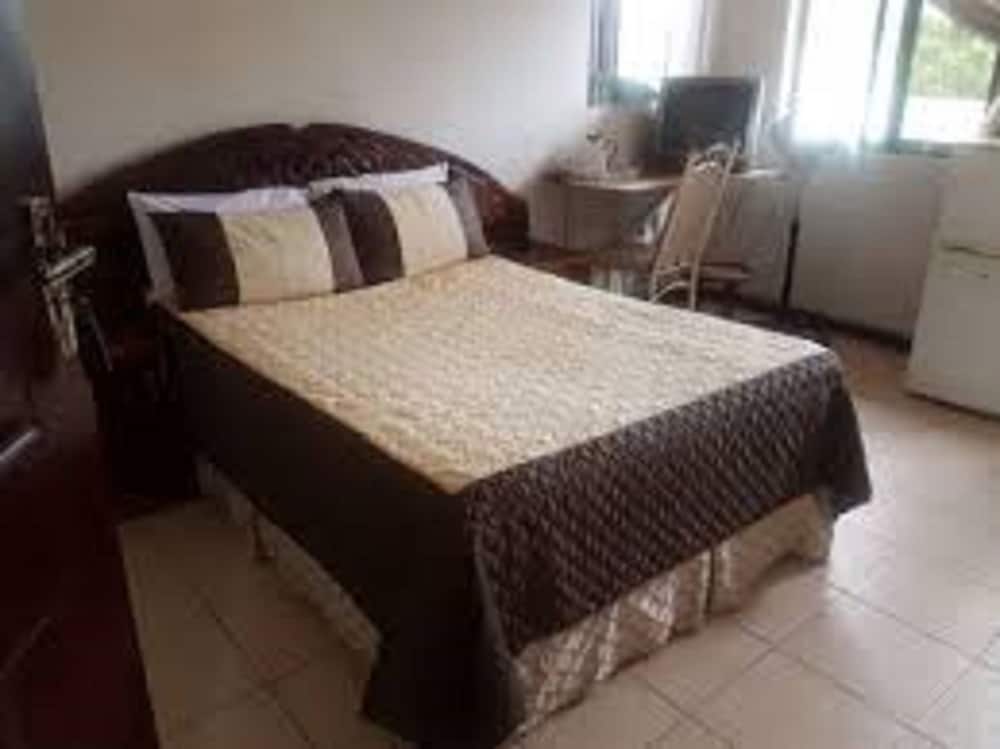 Providence Teez Lodge view 3