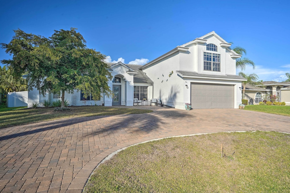 Lake Michigan Vacation Rental w/ Private Beach! - Property Image 4