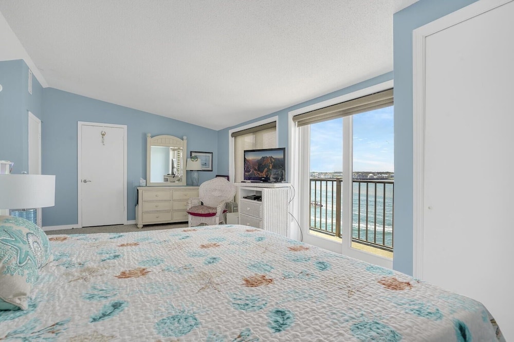 Crab Cove On The Bay 407 3 Bedroom Condo