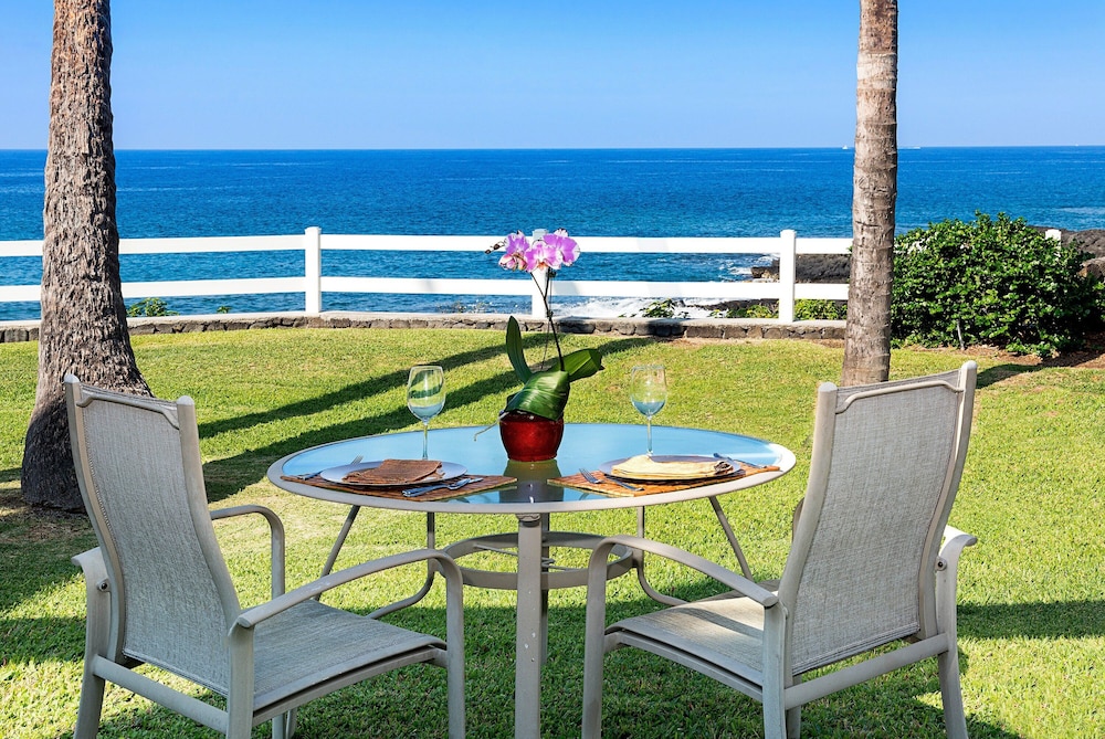 Ocean Front Villa - Central AC- Vrkcv
