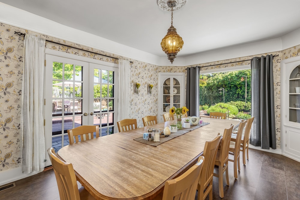 Ashland Vacations - Oak Hill Bed Breakfast - Property Image 28