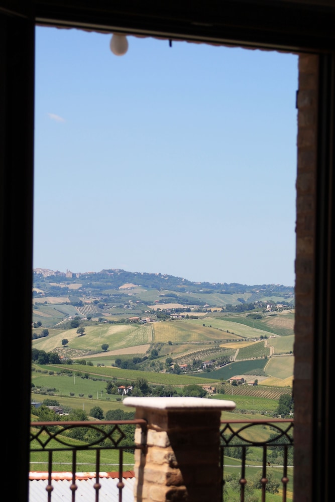 Dimora Rosso Piceno