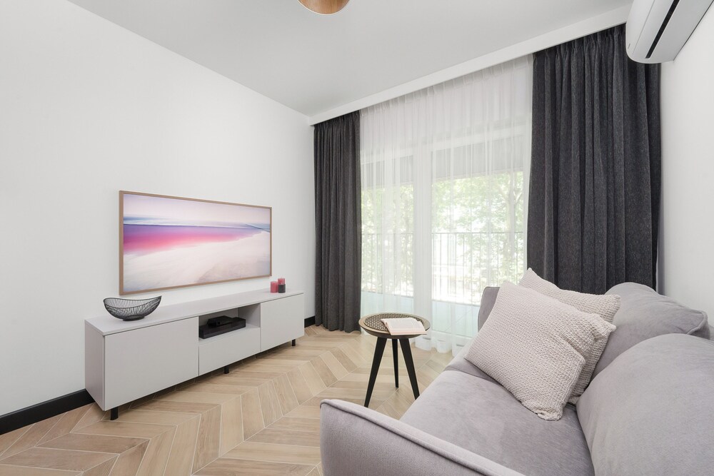 Apartment With AC by Renters Prestige
