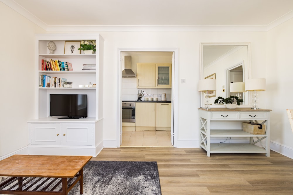 The Pimlico Apartments