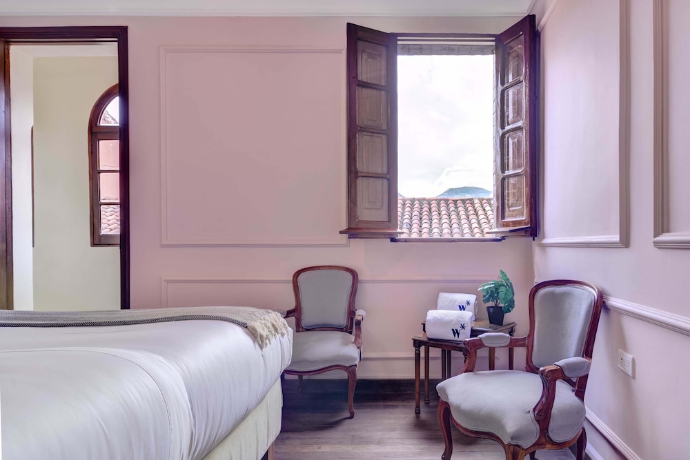 Chic 4BR Getaway in Vibrant La Candelaria
