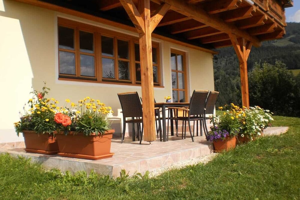 Elegant Home in Bievre With Garden